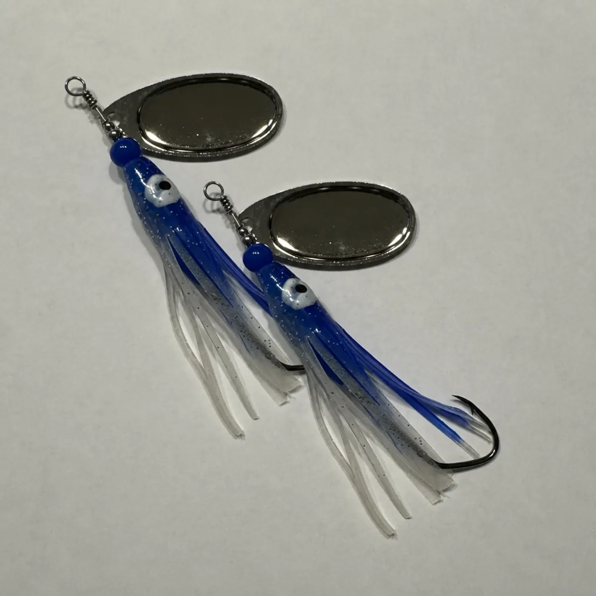SRT Salmon Spinner — Blue/White