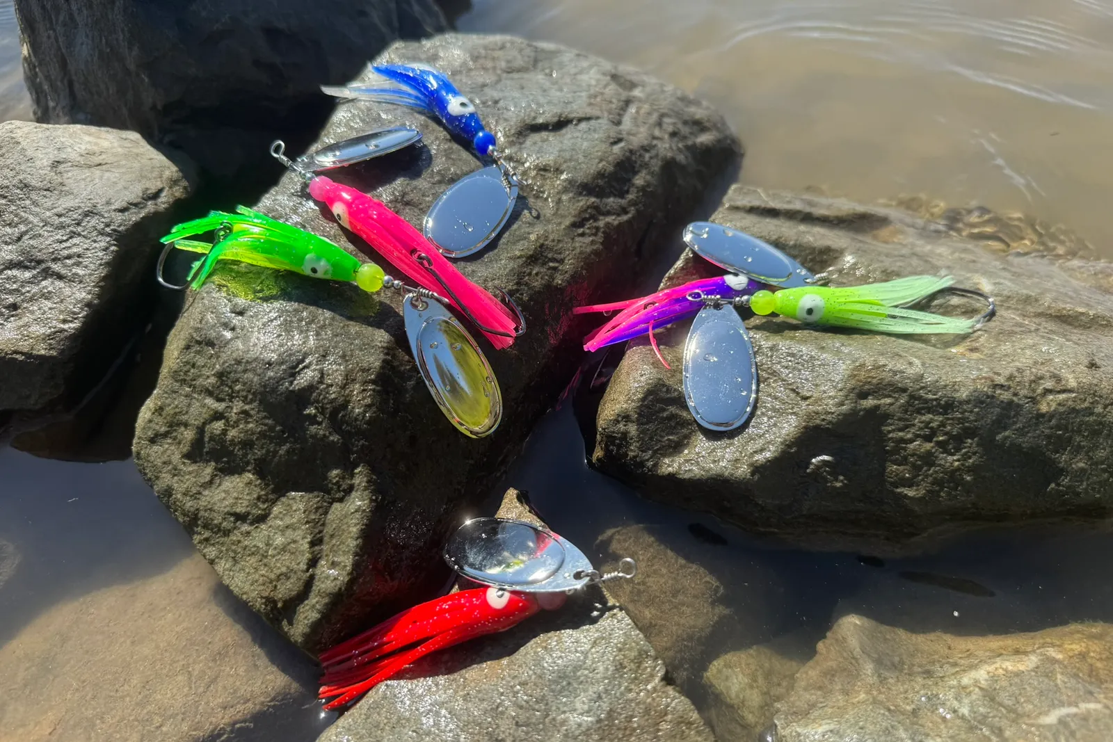 SRT 1 oz salmon spinner 6 pack — Pink, Green, Blue/White, Purple/Pink, Chartreuse, and Red